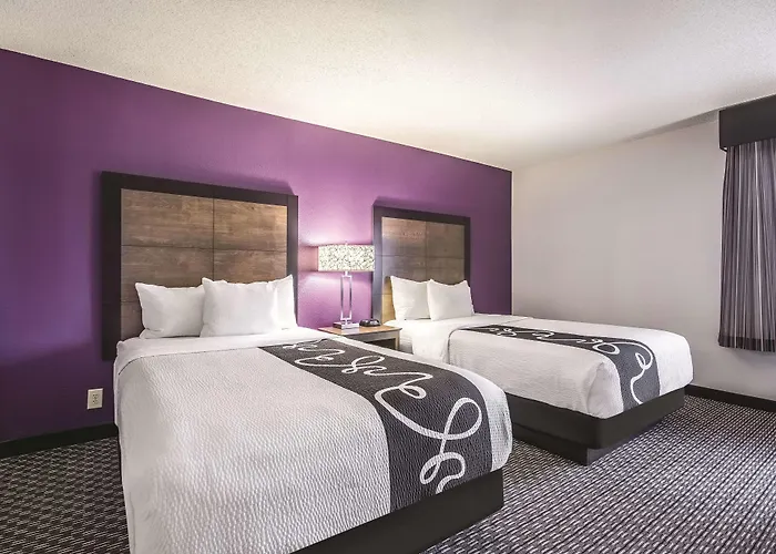 La Quinta By Wyndham Hartford Bradley Airport